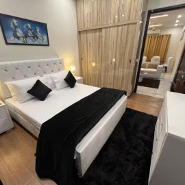 Luxury 2 Bedroom Apartment with 2 AC & Free Parking, hotel u gradu 'Lahore'