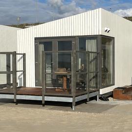 Cabana's direct op het strand