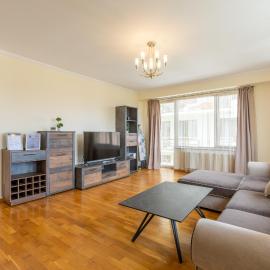 Dumbrava Apartments