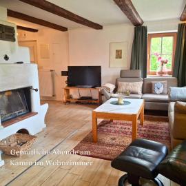 Fachwerk-Villa für 10 mit Pool, Sauna, Flügel, Kamin, хотел в Friedland