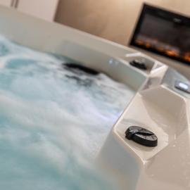 Eifel Comfort Luxury Spa Suite mit privatem Whirlpool & Sauna, Hotel in Pronsfeld