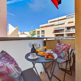 Alcalá seaside apartment, two rooms, private parking