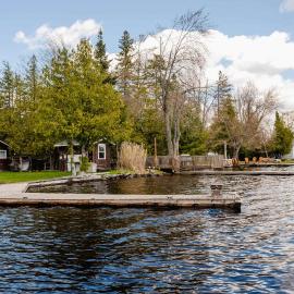 Ambleside - 1-Bedroom Cottage #3, hotel en Kawartha Lakes