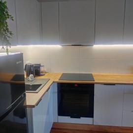 Apartment Moderna, Hotel in Kostuchna