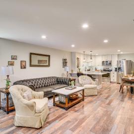 Explore Historic Dtwn Staunton! Walkable Apartment