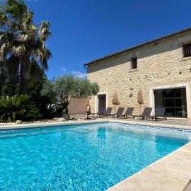 Mas Guiraud, Le Gaspardoux, hotel din Beaucaire
