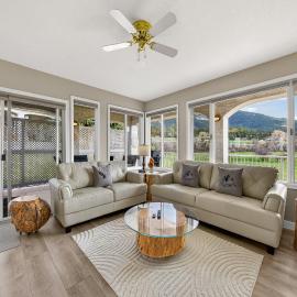 Mountain View Villas with Fairmont Creek Vacation Rentals, hotel in Fairmont Hot Springs