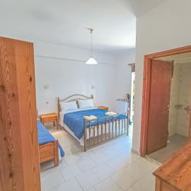 Sougia Afrodite Rooms 1 with balcony, hotel v destinácii Sougia