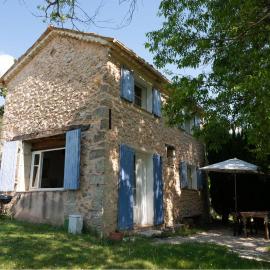 Cabanon authentique, Moustiers, ruisseau et jardin