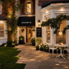 Luxury Studios with Spa included, hotel in Portsmouth