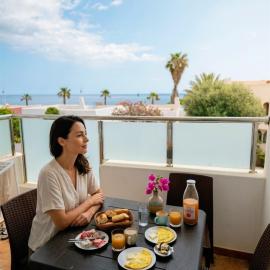 Visit Chamal - Horizon View, hotel in Oued Laou