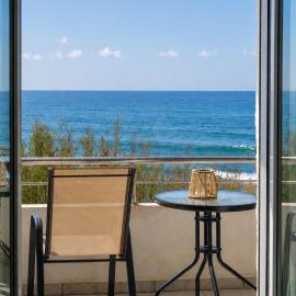 Sole e Mare B1 Beachfront Sea View Apartment