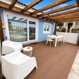 Blue Beach House Sta Cruz - Charm 5min from the beach, hotel u gradu Santa Kruz