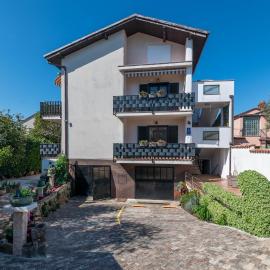 Apartments with parking space Umag - 21460