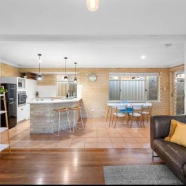 Lake Coogee Family Home Near Coogee Beach, מלון בCoogee