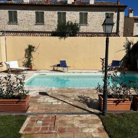 Apartment Stele, Pesaro
