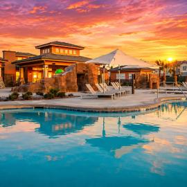 Zion Village - Pool - Hot Tub - Lazy River - EV - Gym – hotel w mieście Hurricane