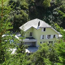 Ferienhaus Grüner Heinrich, hotel Andermattban