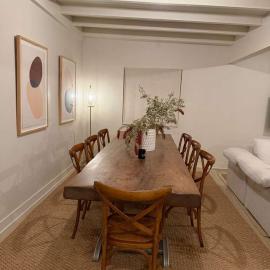 Modern 2BR Beach Walk Retreat with King and Coastal Vibe, отель в Малибу