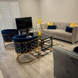 5-Bedroom Spacious Townhouse, hotel a Woodstock