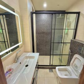 La Gabbia Chalets, hotel in Al Kafrayn