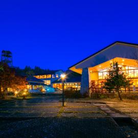 フォレストリゾート コニファーいわびつ, хотел в Higashiagatsuma