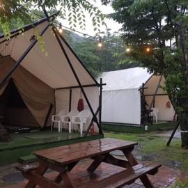 Gongju kyerongsan glamping donwallsoop, hotel di Gongju