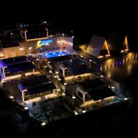 Sunheaven resort, hotel in Al Qarşā
