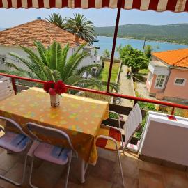 Apartment Zrinka, hotel u gradu Ist