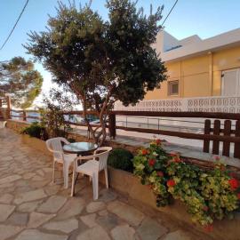Politis Apartments Batsi