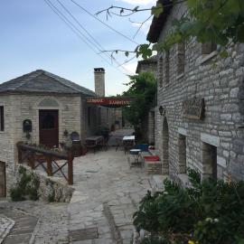 Elafotopos Hotel, hotell i Elafotopos