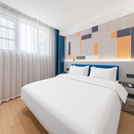 7天酒店开封鼓楼广场中心店, hotel v destinácii Kaifeng
