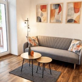 Familienfreundlich und zentral mit kostenlosem Privatparkplatz, Boxspringbetten, JURA-Kaffeemaschine, Smart-TV, WLAN, Fußbodenheizung, Balkon