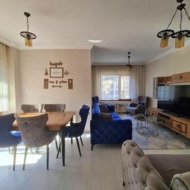 2 Minutes to University Luxury Suite, hotel i Zonguldak