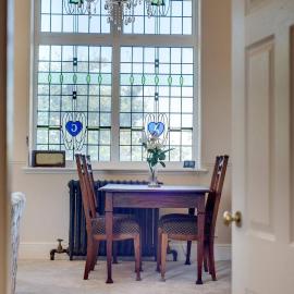 Carnegie Library: Shakespeare Apartment 3 Bedroom, hotel in Mexborough