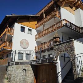 Residence Stella Alpina, hotel a Santa Cristina in Val Gardena