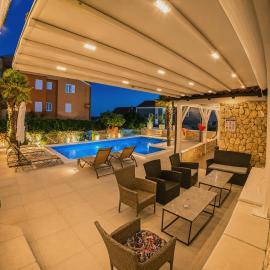 Apartments Sun Dance with heated Pool