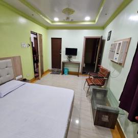 Phulabāni में, होटल Arya Palace