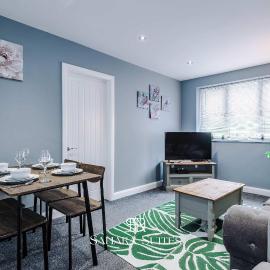 Stylish 2Bed Preston City Centre Flat - Sleeps 04 - Parking