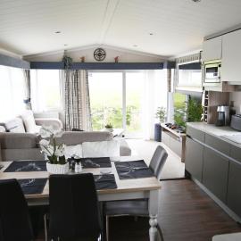 Wild Thistle static Caravan, hotel in Kirkcolm