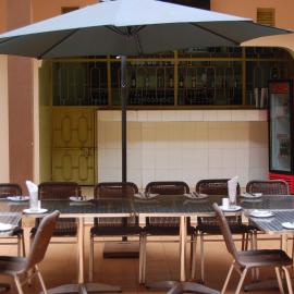 Sky Hotels Emali, hotel u gradu Mwanda