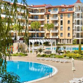 Royal Sun - Sunny Cove Apartment