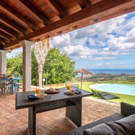 Villa Roberta With Big Private Pool, hotel em Tergu