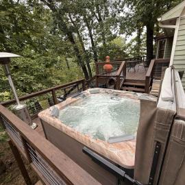 Cozy Beaver Lake Getaway, hotel em Lowell