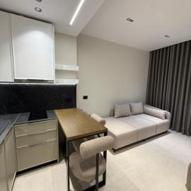 Maison Apartments, hotel in Vlorë