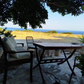 House in Porfyrousa organic farm, hotel i Avlemonas