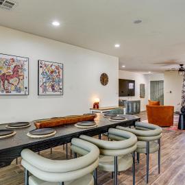 Backyard Oasis! Group Retreat Near Tempe Town Lake