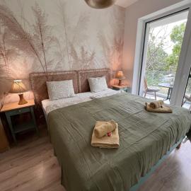 Olive II Apartman, hotel v mestu Alsóörs