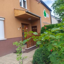 Juhar Kiskunhalas, hotelli kohteessa Kiskunhalas