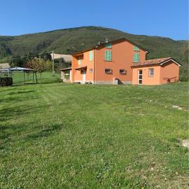 CASALCELSO Villa con Giardino
